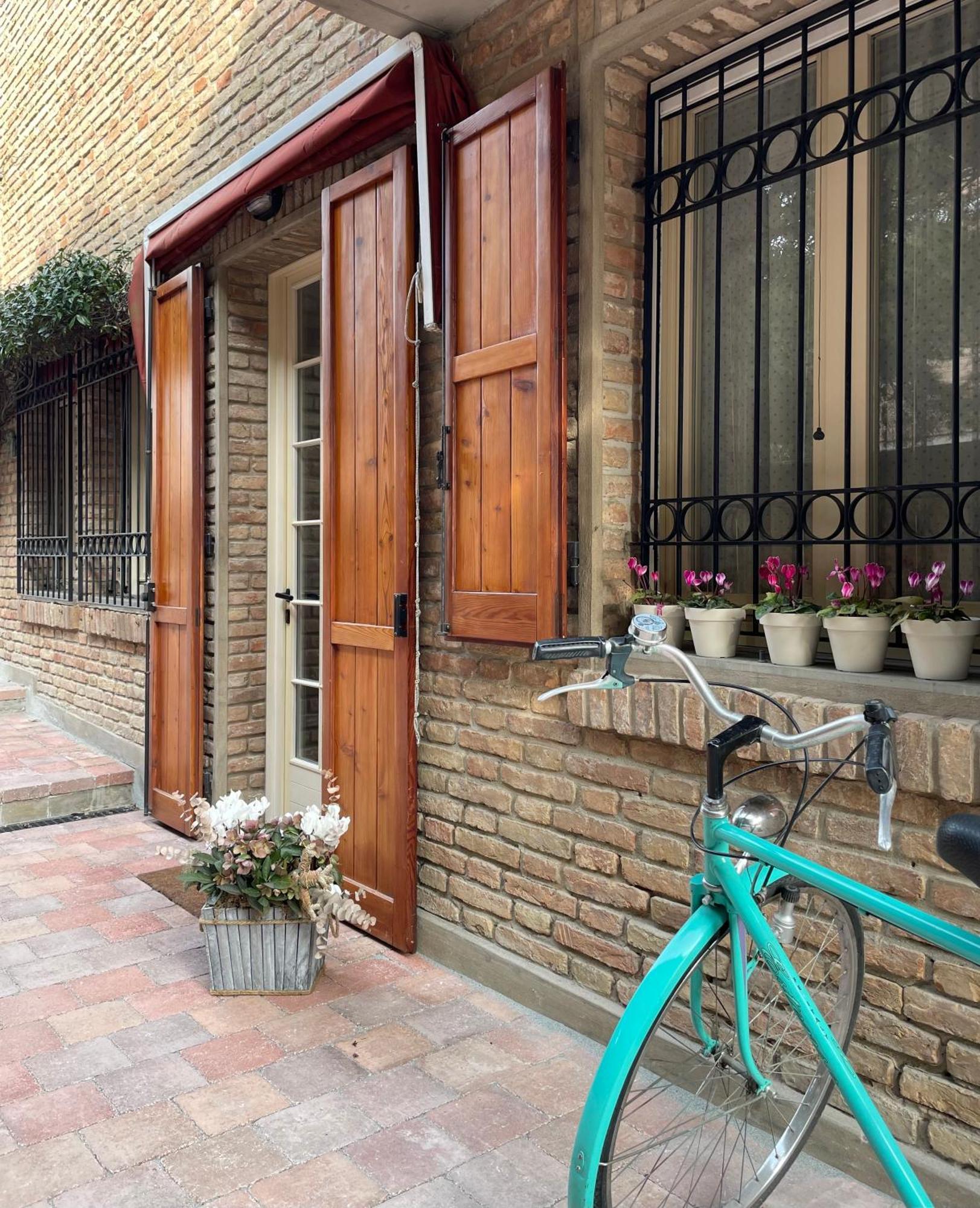 Casa Matilde Piano Terra 100Mq Con Parking E Piscina Apartment แฟร์รารา ภายนอก รูปภาพ